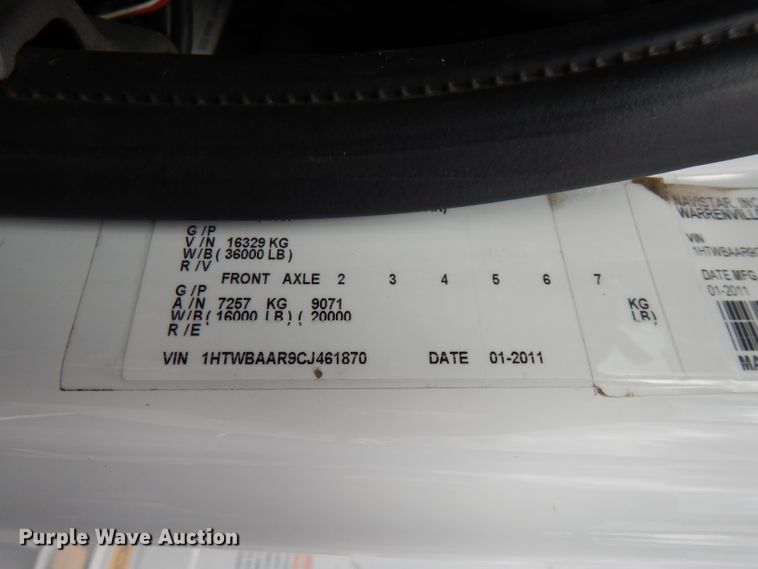 image for item GK9546 2012 International 7300  bucket truck