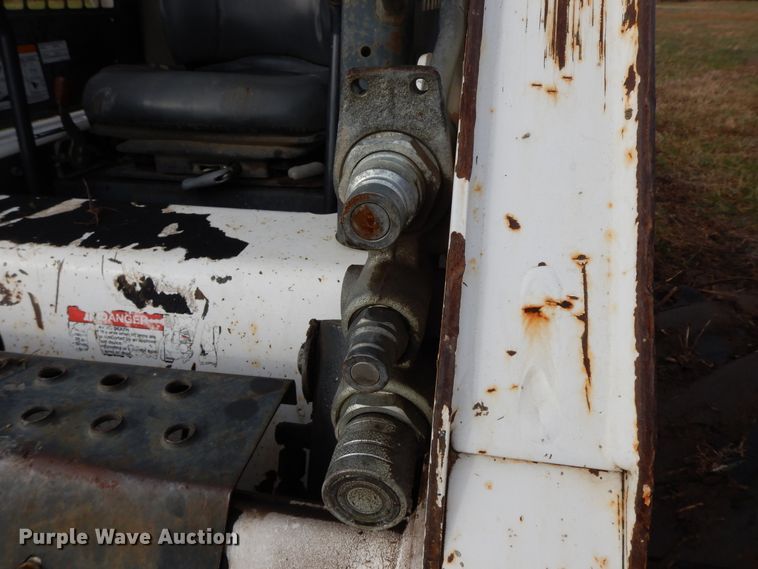 image for item GK9553 2005 Bobcat S185  skid steer loader