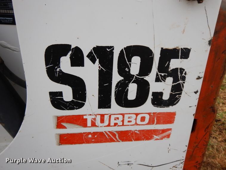 image for item GK9553 2005 Bobcat S185  skid steer loader