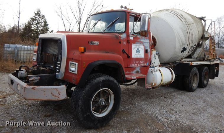 image for item GK9555 1993 Ford L8000  ready mix truck
