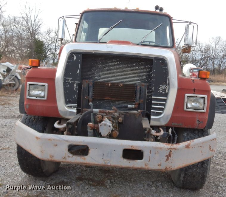 image for item GK9555 1993 Ford L8000  ready mix truck