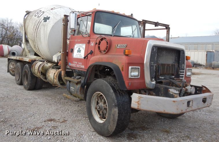 image for item GK9555 1993 Ford L8000  ready mix truck