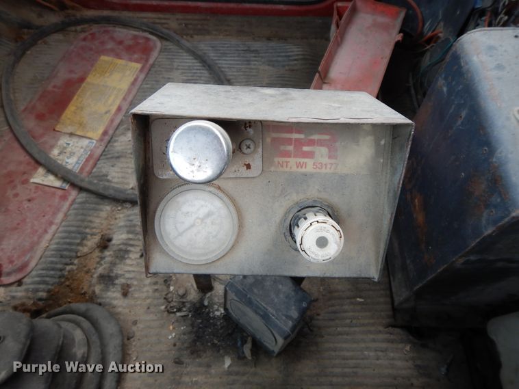 image for item GK9555 1993 Ford L8000  ready mix truck