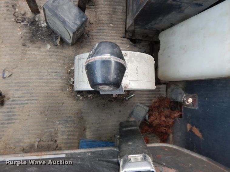 image for item GK9555 1993 Ford L8000  ready mix truck