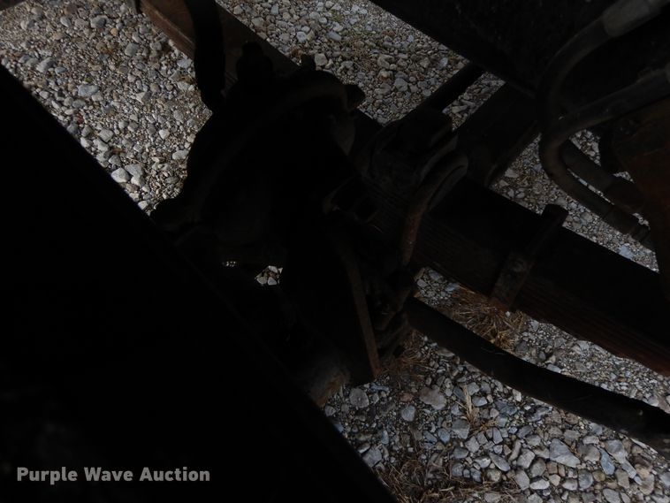 image for item GK9555 1993 Ford L8000  ready mix truck