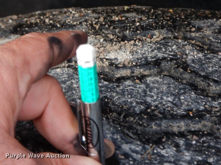 image for item GK9555 1993 Ford L8000  ready mix truck