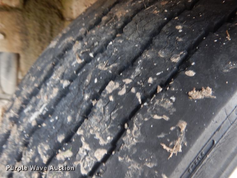 image for item GK9555 1993 Ford L8000  ready mix truck