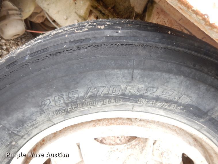 image for item GK9555 1993 Ford L8000  ready mix truck