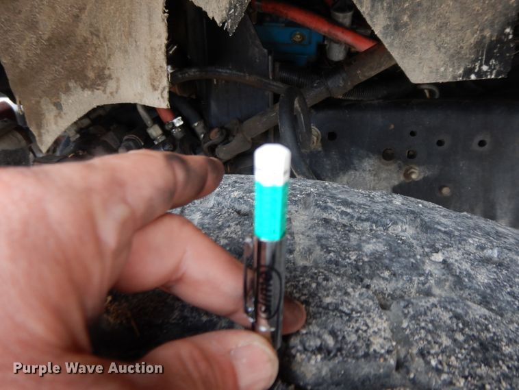 image for item GK9555 1993 Ford L8000  ready mix truck