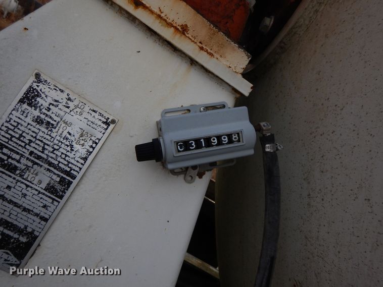 image for item GK9555 1993 Ford L8000  ready mix truck