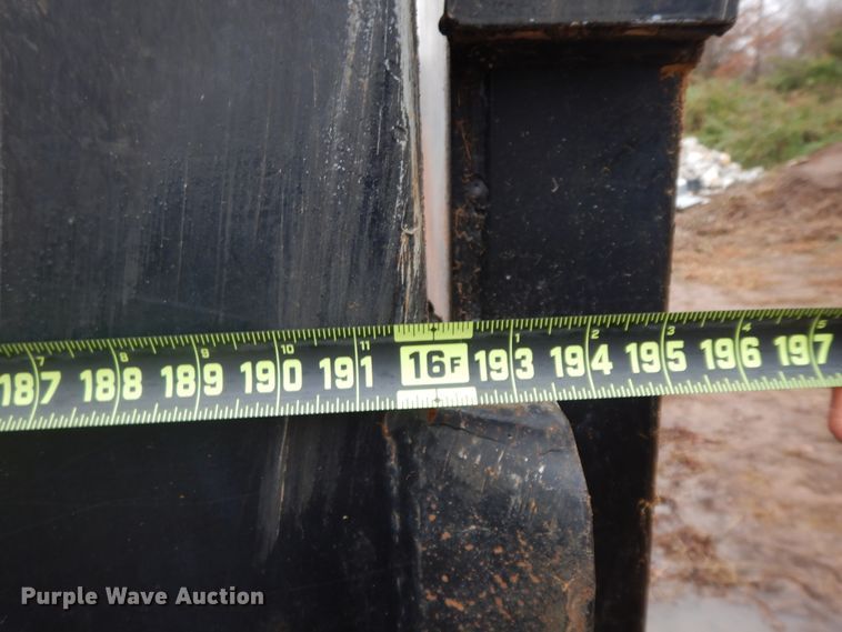 Dump bed in Lamar, MO | Item GK9586 sold | Purple Wave