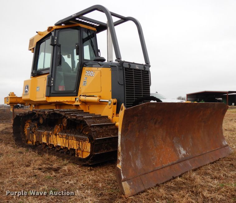 image for item GK9589 2011 John Deere 700J XLT  dozer