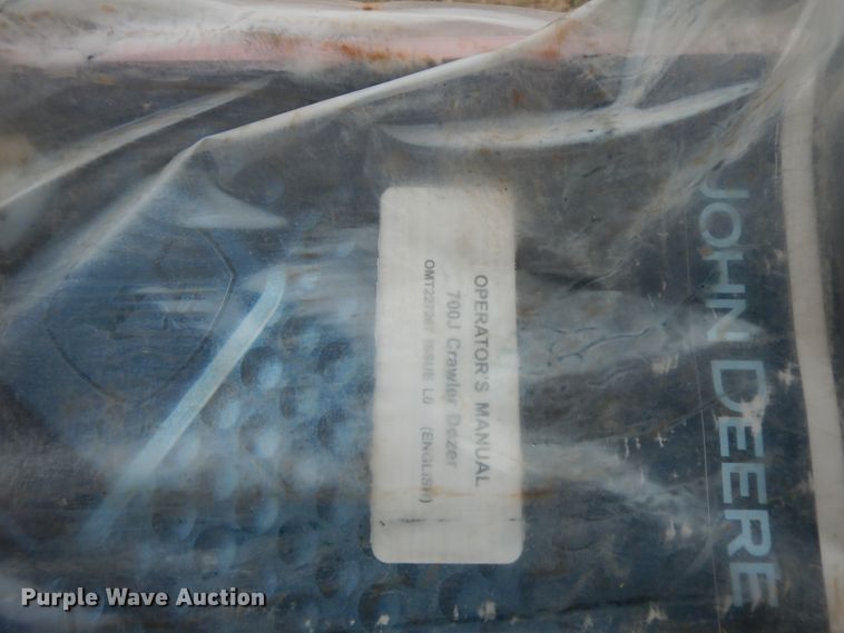 image for item GK9589 2011 John Deere 700J XLT  dozer