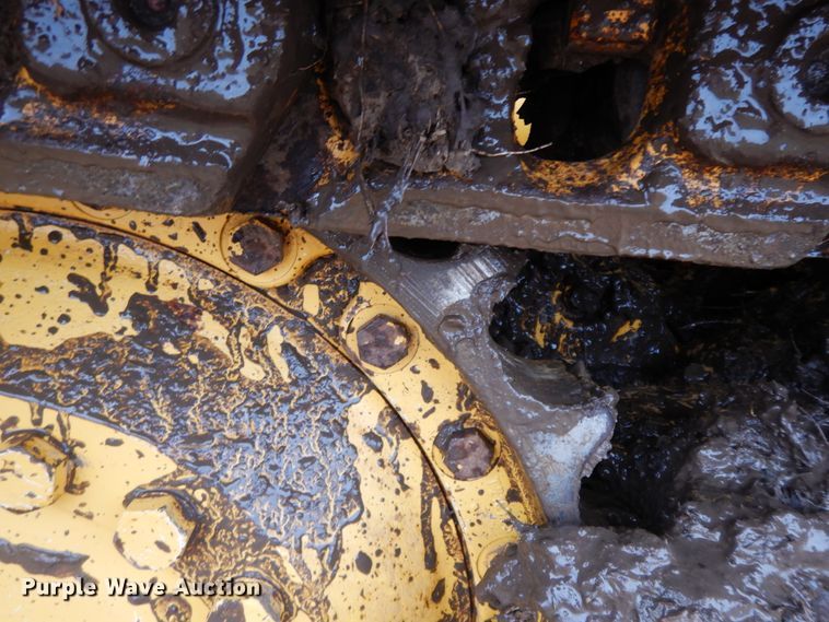 image for item GK9589 2011 John Deere 700J XLT  dozer