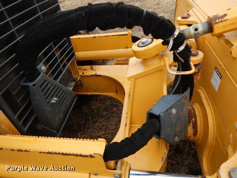 image for item GK9589 2011 John Deere 700J XLT  dozer