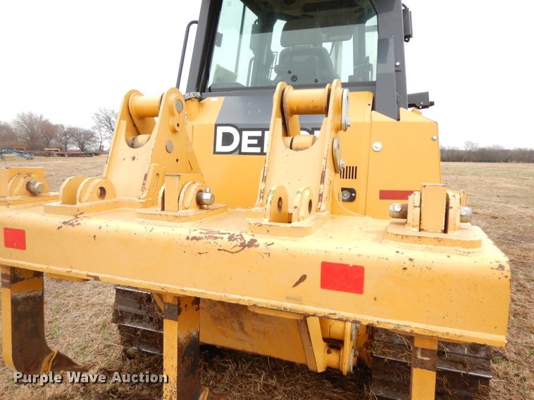 image for item GK9589 2011 John Deere 700J XLT  dozer