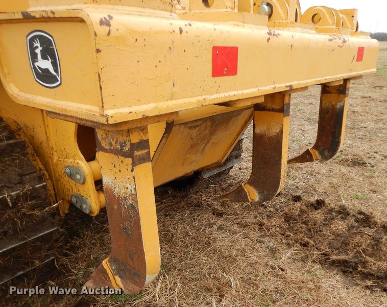 image for item GK9589 2011 John Deere 700J XLT  dozer