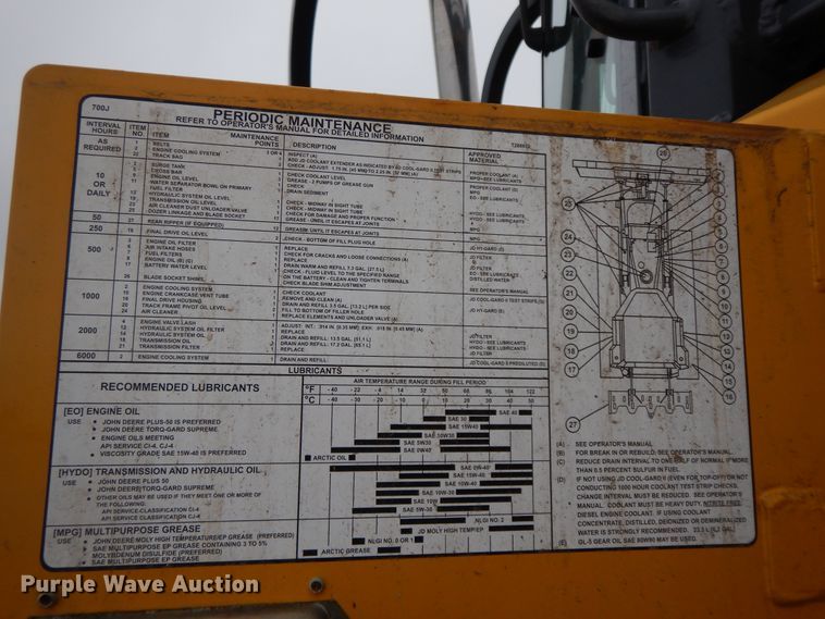 image for item GK9589 2011 John Deere 700J XLT  dozer