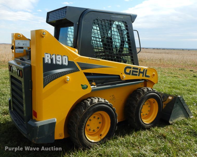 image for item GK9641 2015 Gehl R190  skid steer loader