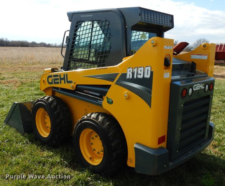 image for item GK9641 2015 Gehl R190  skid steer loader