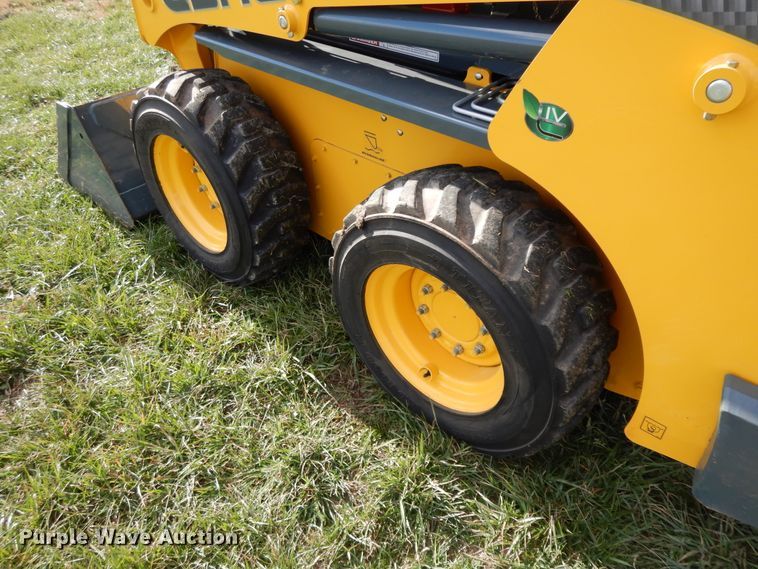 image for item GK9641 2015 Gehl R190  skid steer loader