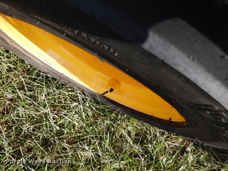 image for item GK9641 2015 Gehl R190  skid steer loader