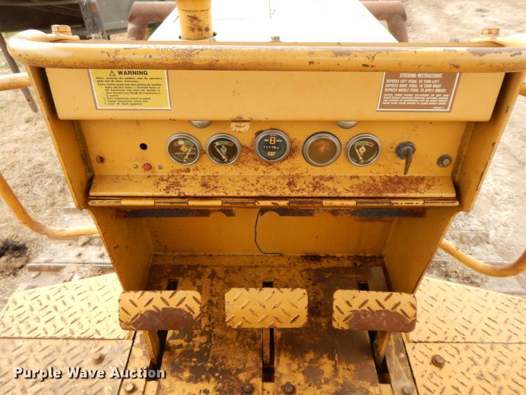 image for item GK9645 1974 Caterpillar D3  dozer