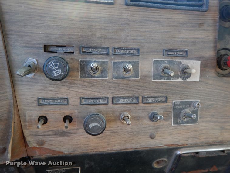 image for item GK9655 1995 Western Star 4900  dump truck