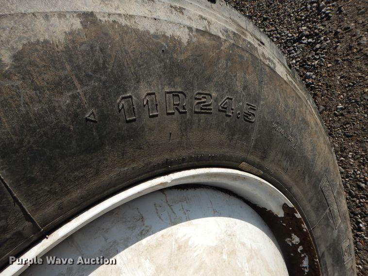 image for item GK9655 1995 Western Star 4900  dump truck