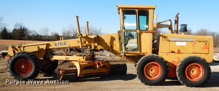 image for item GK9667 1980 John Deere 670A  motor grader