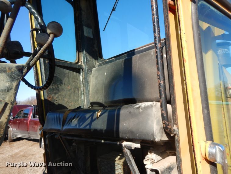 image for item GK9667 1980 John Deere 670A  motor grader