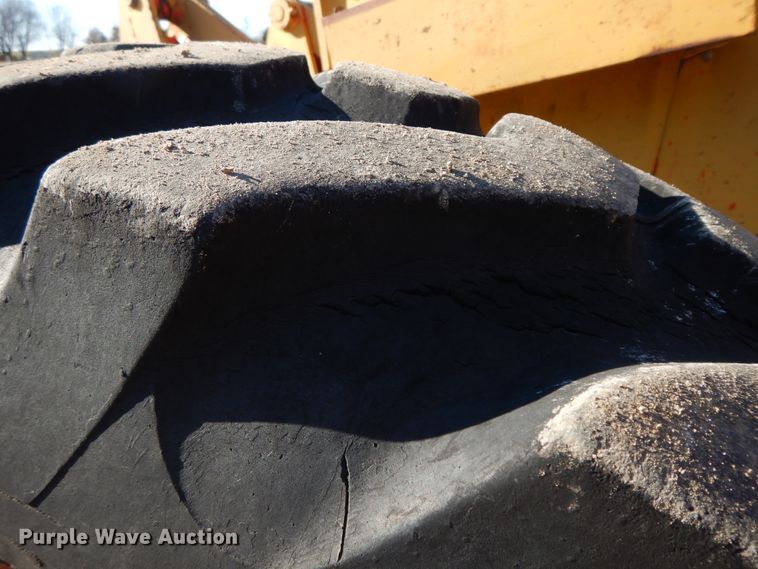 image for item GK9667 1980 John Deere 670A  motor grader