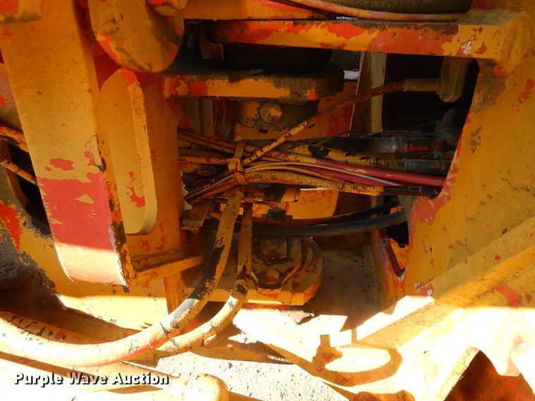 image for item GK9667 1980 John Deere 670A  motor grader