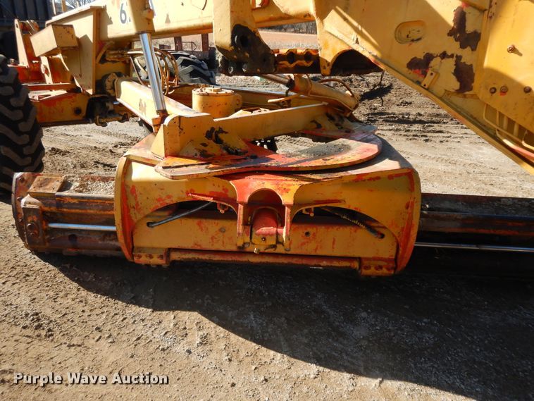 image for item GK9667 1980 John Deere 670A  motor grader