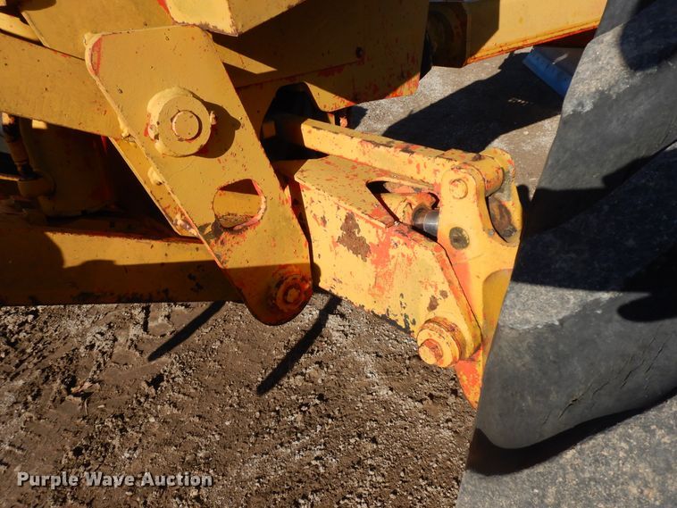 image for item GK9667 1980 John Deere 670A  motor grader