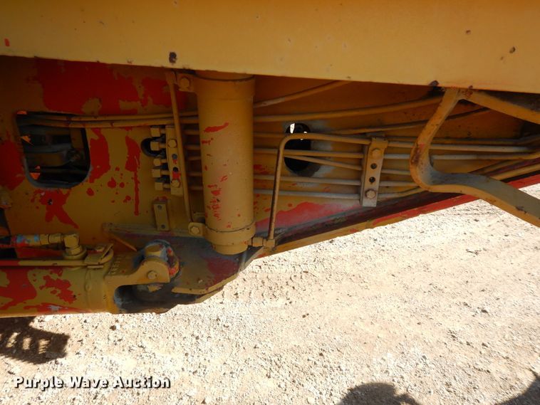 image for item GK9667 1980 John Deere 670A  motor grader