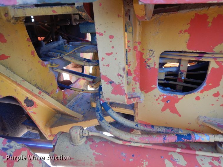 image for item GK9667 1980 John Deere 670A  motor grader