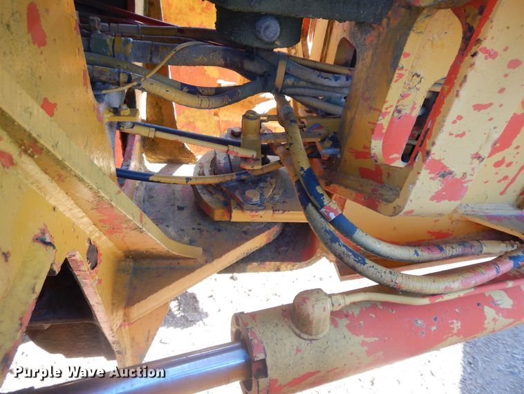 image for item GK9667 1980 John Deere 670A  motor grader