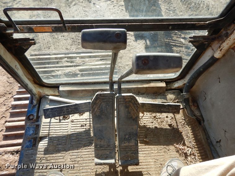 image for item GK9668 Komatsu PC200LC-5  excavator