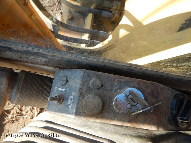 image for item GK9668 Komatsu PC200LC-5  excavator