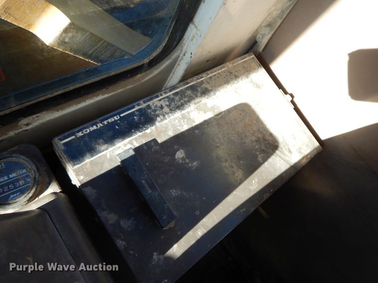 image for item GK9668 Komatsu PC200LC-5  excavator