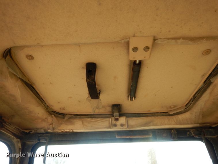 image for item GK9668 Komatsu PC200LC-5  excavator