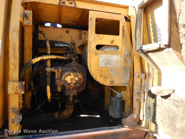image for item GK9668 Komatsu PC200LC-5  excavator