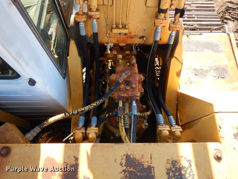 image for item GK9668 Komatsu PC200LC-5  excavator