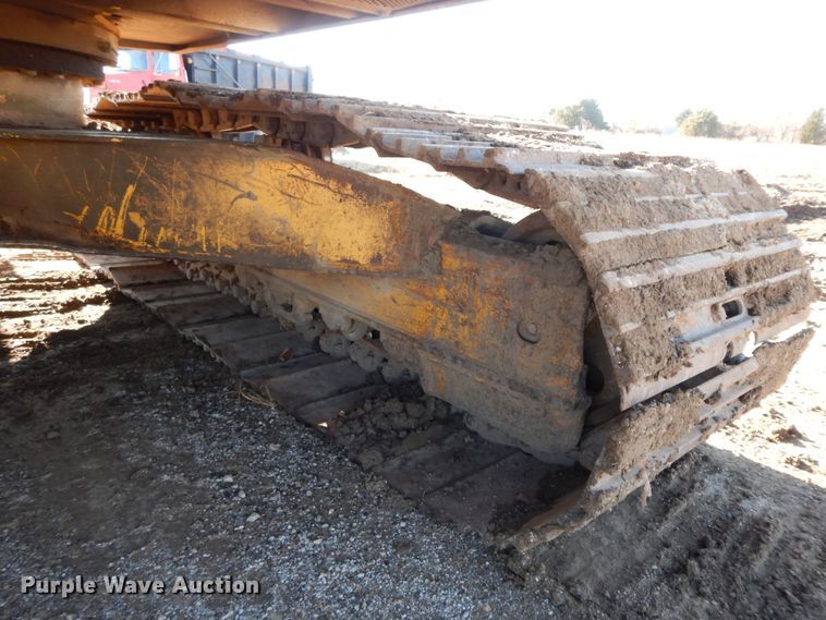 image for item GK9668 Komatsu PC200LC-5  excavator