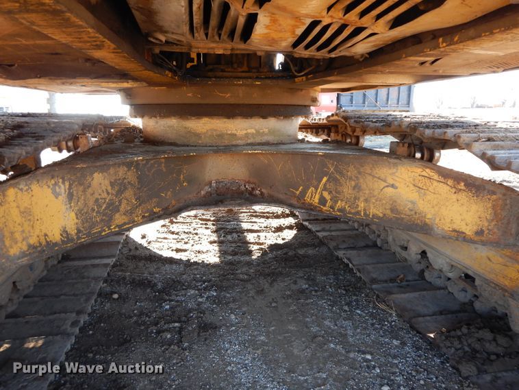 image for item GK9668 Komatsu PC200LC-5  excavator