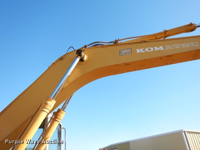 image for item GK9668 Komatsu PC200LC-5  excavator
