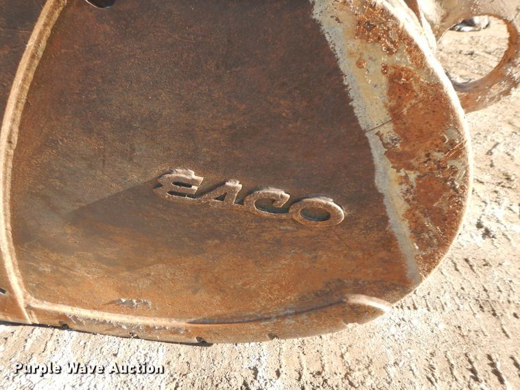 image for item GK9668 Komatsu PC200LC-5  excavator