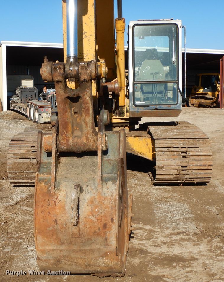image for item GK9668 Komatsu PC200LC-5  excavator