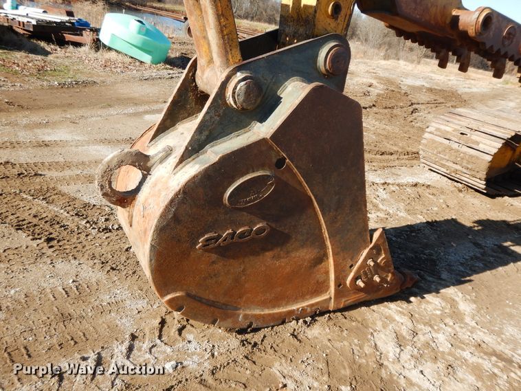 image for item GK9668 Komatsu PC200LC-5  excavator